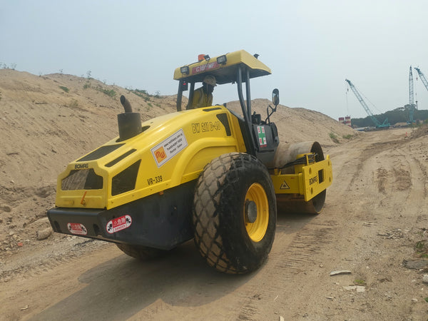 BOMAG VIBRATORY ROLLER BW211D-40 - (VR-339)