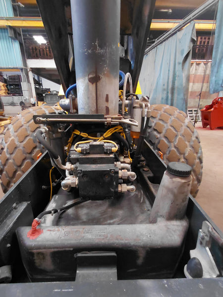 BOMAG VIBRATORY ROLLER BW211D-40 - (VR-340)