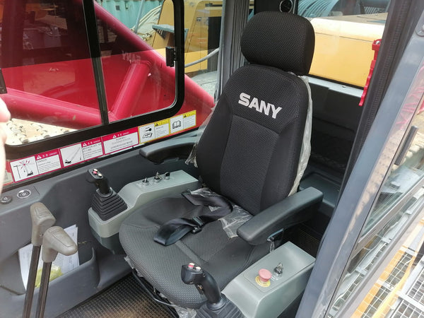 USED SANY CRAWLER CRANE SCC1500A-8 (CCCR-563)