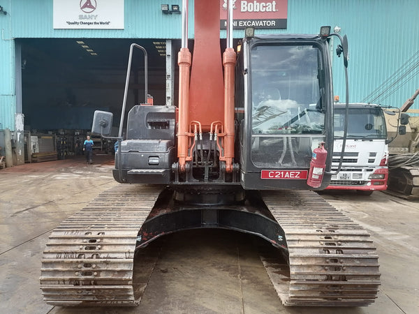 HITACHI EXCAVATOR ZX200-5G - (EX200-182)