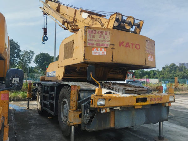 KATO ROUGH TERRAIN CRANE KR-25H-V3 - (RTC25-007)