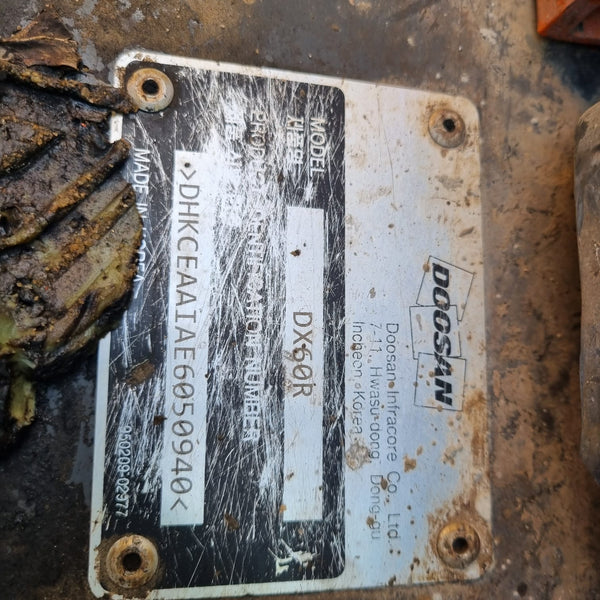 DOOSAN MINI EXCAVATOR DX60R