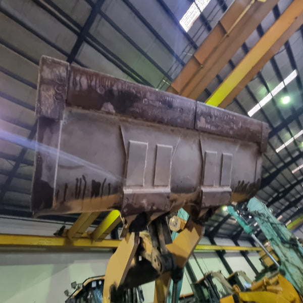 CATERPILLAR WHEELLOADER 966M -(WL966-215)