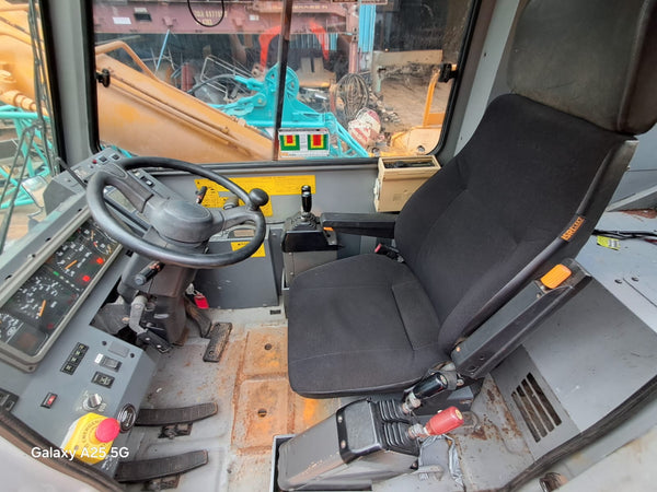 TADANO ROUGH TERRIAN CRANE GE700E - (RTC70-015)