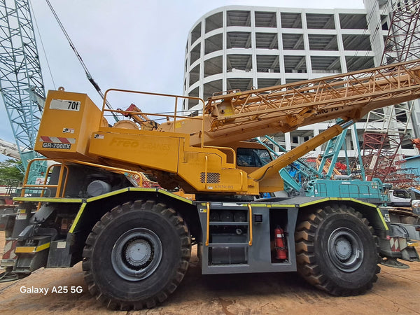 TADANO ROUGH TERRIAN CRANE GE700E - (RTC70-015)