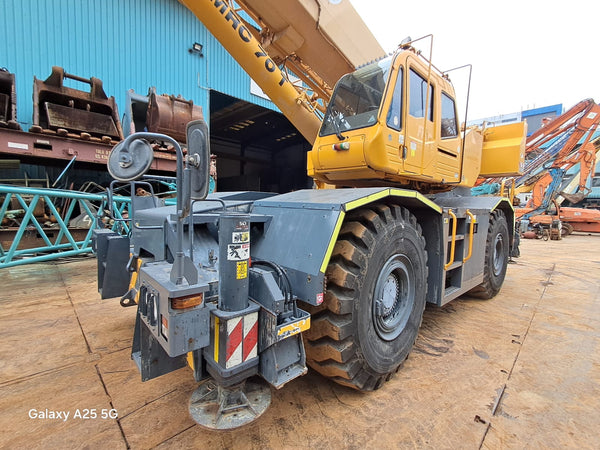 TADANO ROUGH TERRIAN CRANE GE700E - (RTC70-015)