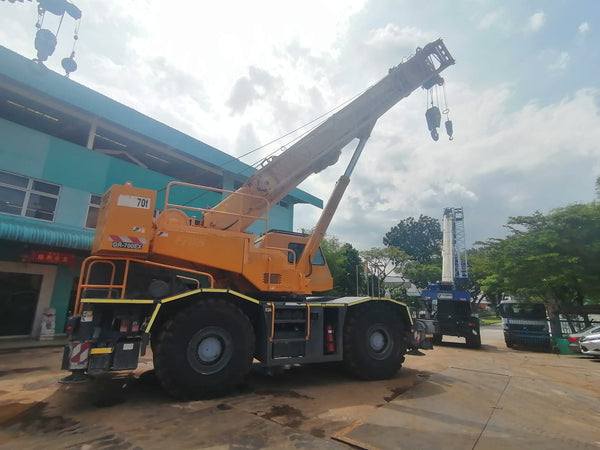 TADANO ROUGH TERRIAN CRANE GE700E - (RTC70-015)