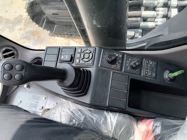 VOLVO EXCAVATOR EC550EL - (EV550-001)