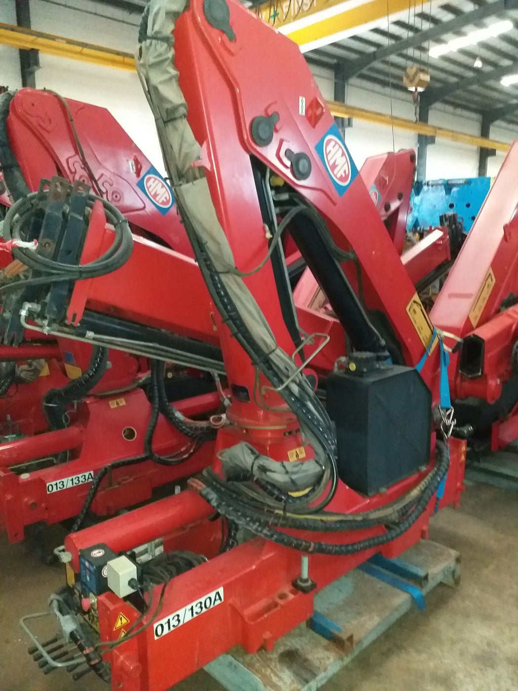 HMF MOUNTED CRANE 910-K1 - (CM-028)