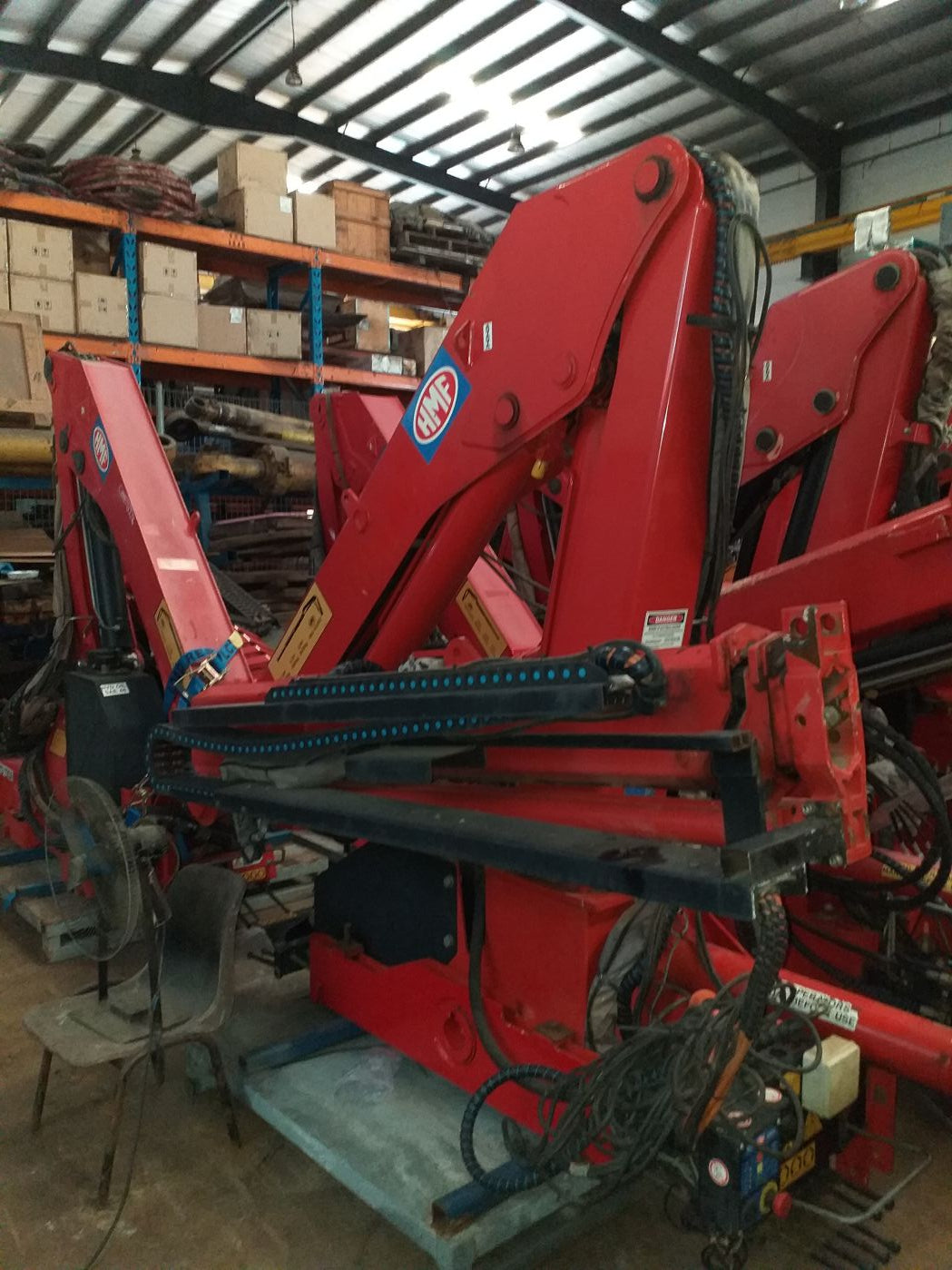 HMF MOUNTED CRANE 1060-K2 - (CM-032)