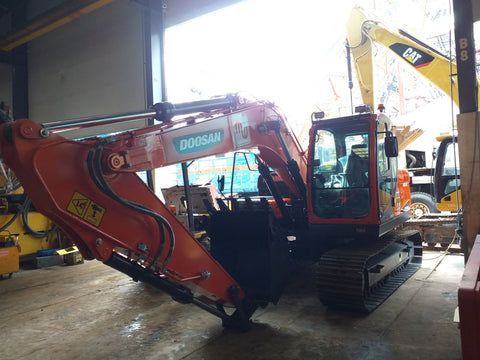 DOOSAN EXCAVATOR DX140LCA - (ED140-002)