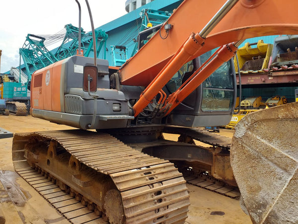 HITACHI EXCAVATOR ZX200-3 - (EX200-181)