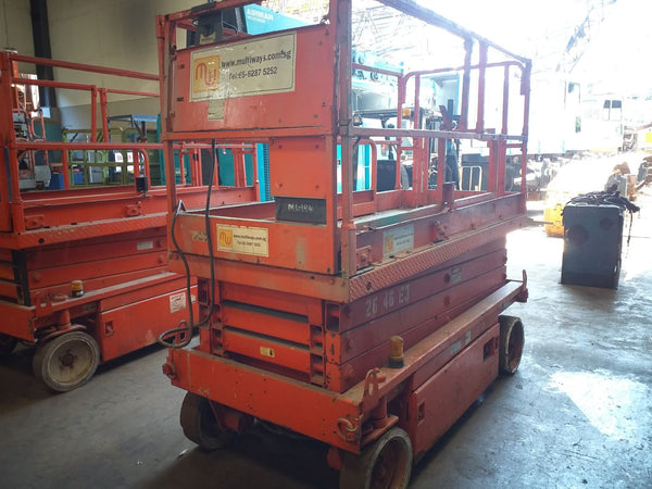 JLG SCISSOR LIFT 2646E3 - (ML-144)