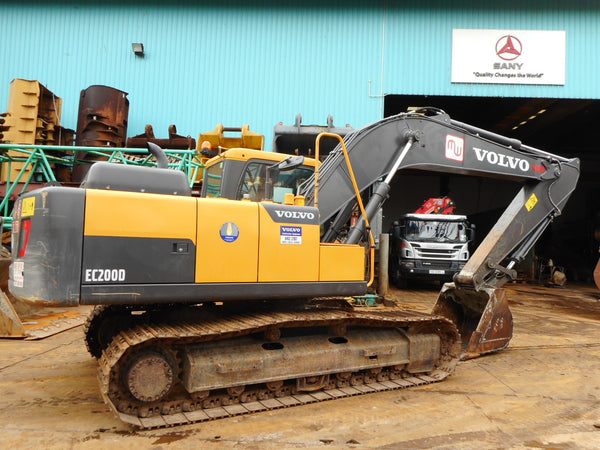 VOLVO EXCAVATOR EC200D - (EV200-003)