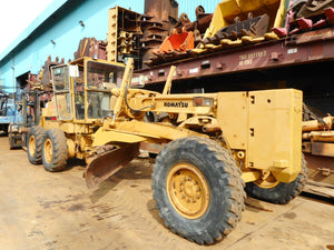 KOMATSU MOTOR GRADER GD605A-3 - (MG-404)