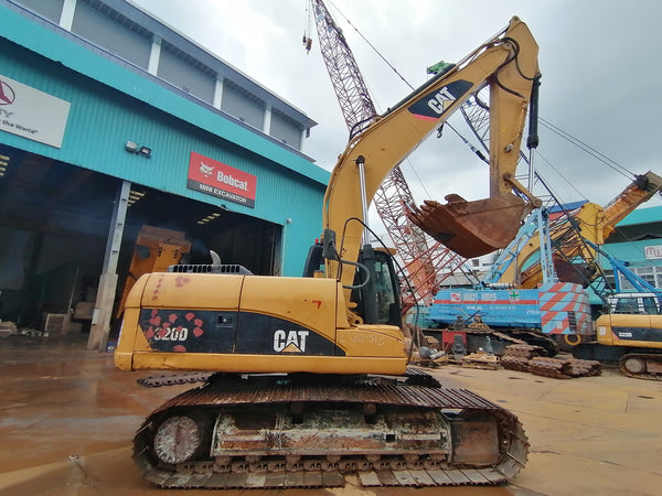 CATERPILLAR EXCAVATOR 320D - (E320-313)
