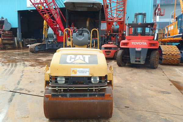 CATERPILLAR VIBRATORY TANDEM DRUM ROLLER CB-224E - (VR-144)