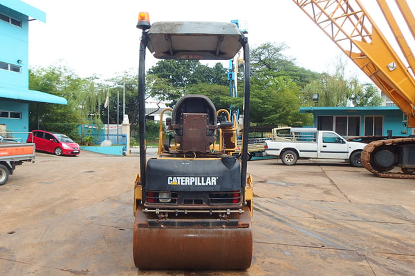 CATERPILLAR VIBRATORY TANDEM DRUM ROLLER CB-224E - (VR-144)