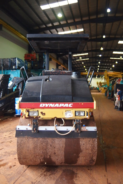 DYNAPAC VIBRATORY TANDEM DRUM ROLLER CC222HF - (VR-227)