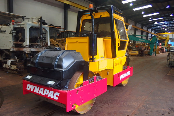 DYNAPAC VIBRATORY TANDEM DRUM ROLLER CC211 - (VR-231)