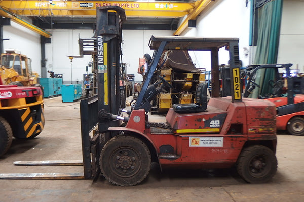 NISSAN FORKLIFT F04D0UT - (F040-018)