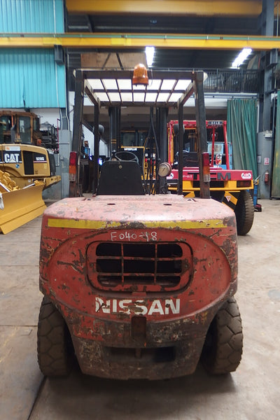 NISSAN FORKLIFT F04D0UT - (F040-018)