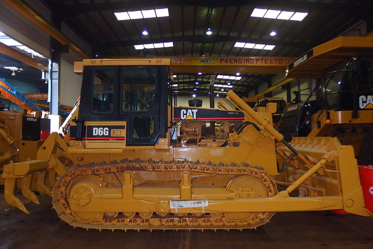 CATERPILLAR BULLDOZER D6G - (BD6G-114)