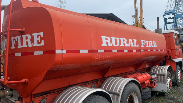 MITSUBISHI WATER TANK TRUCK FS310S - (CT-026)