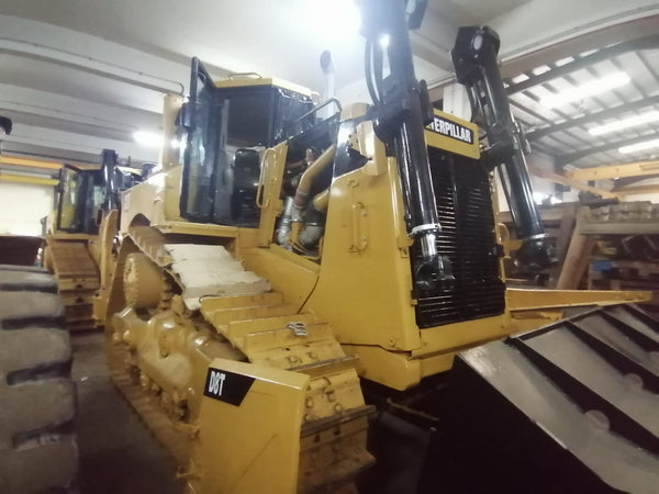 CATERPILLAR BULLDOZER D8T - (BD8-097)